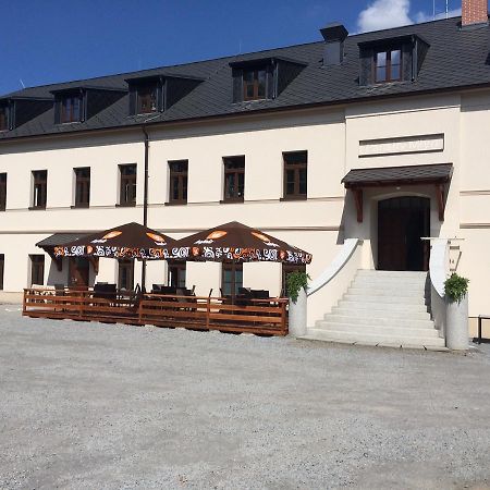 Hotel Pansky Mlyn Opava Exterior foto