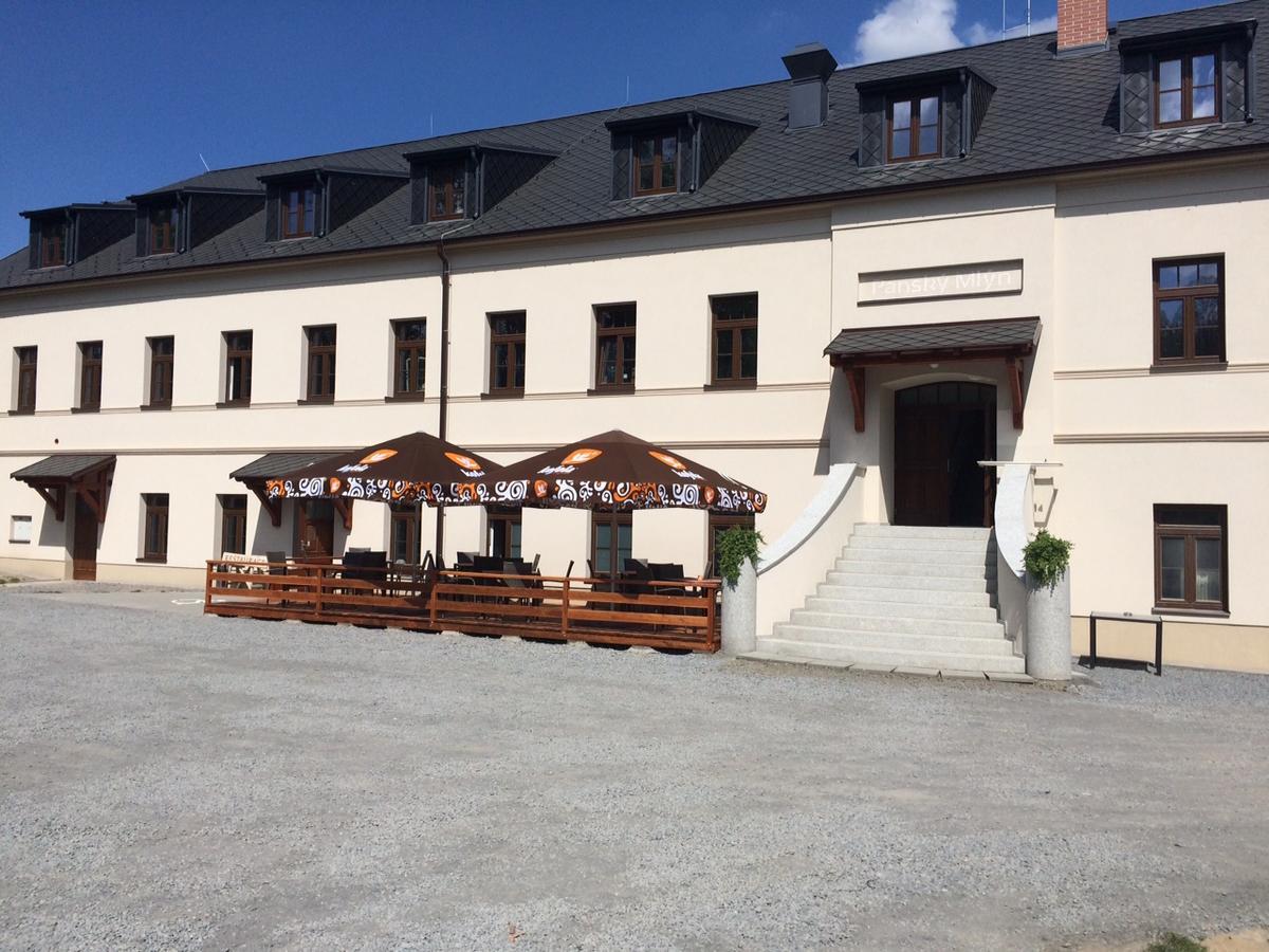 Hotel Pansky Mlyn Opava Exterior foto